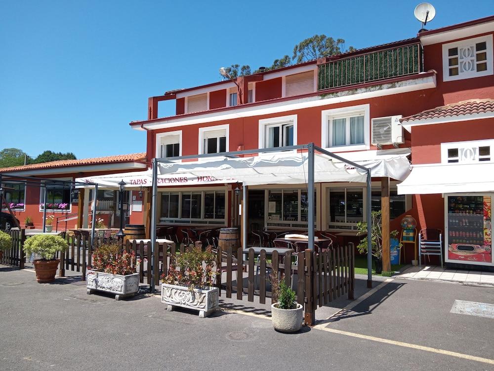 Hotel Bufon De Arenillas Vidiago Exteriör bild